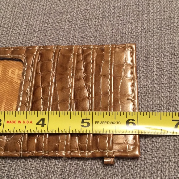 Never Used Credit Card & ID Window Holder - Picture 3 of 7